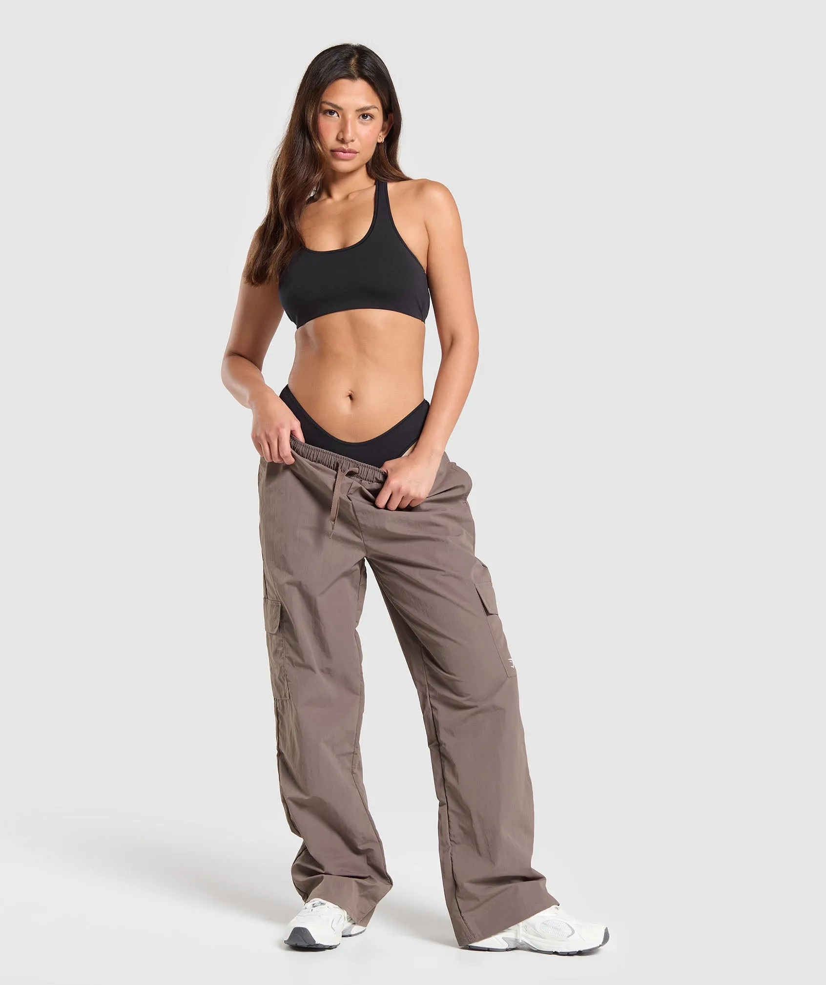 Gymshark Cargo Woven Pants - Dusty Brown