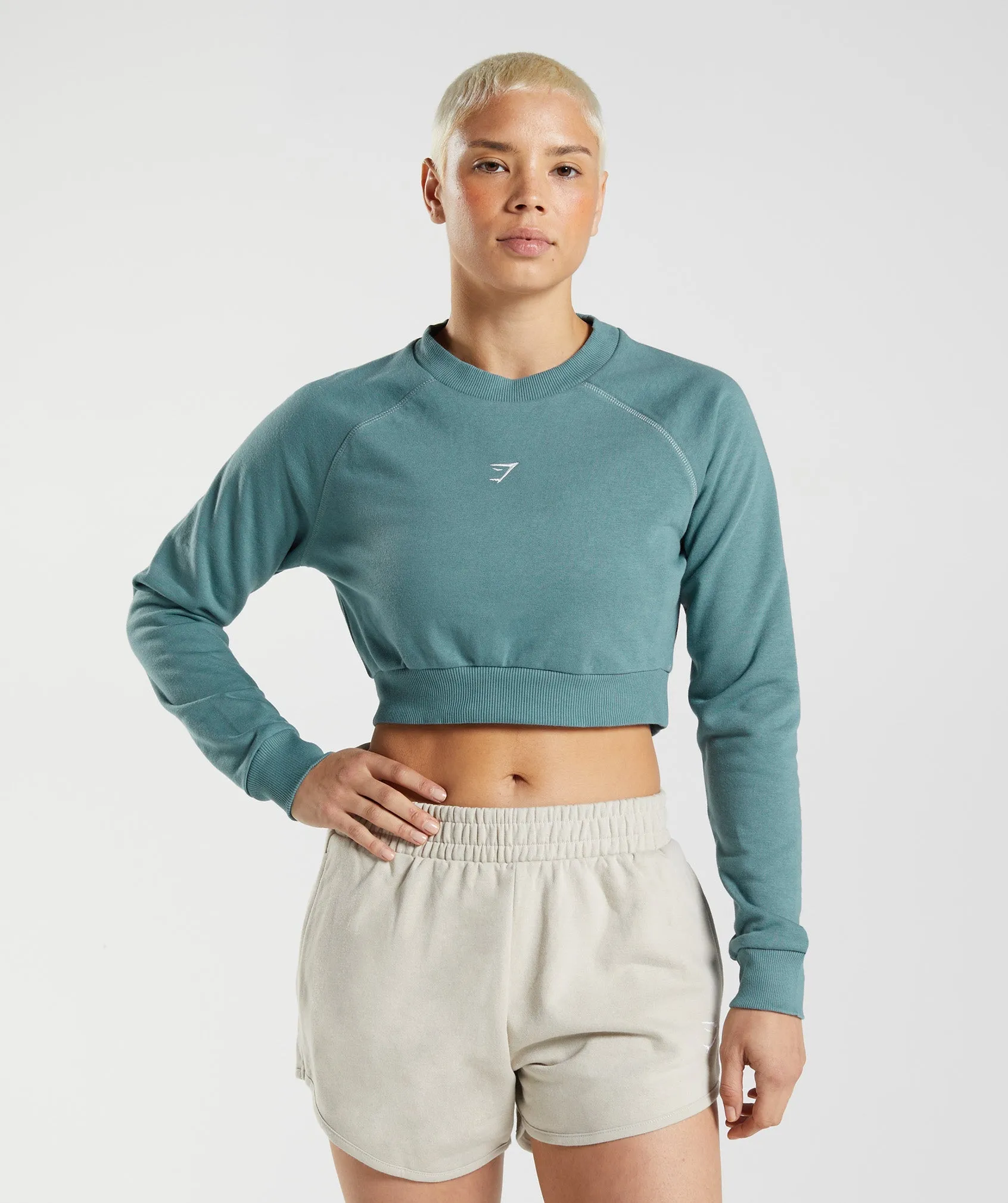 Gymshark Training Cropped Sweater - Charred Blue