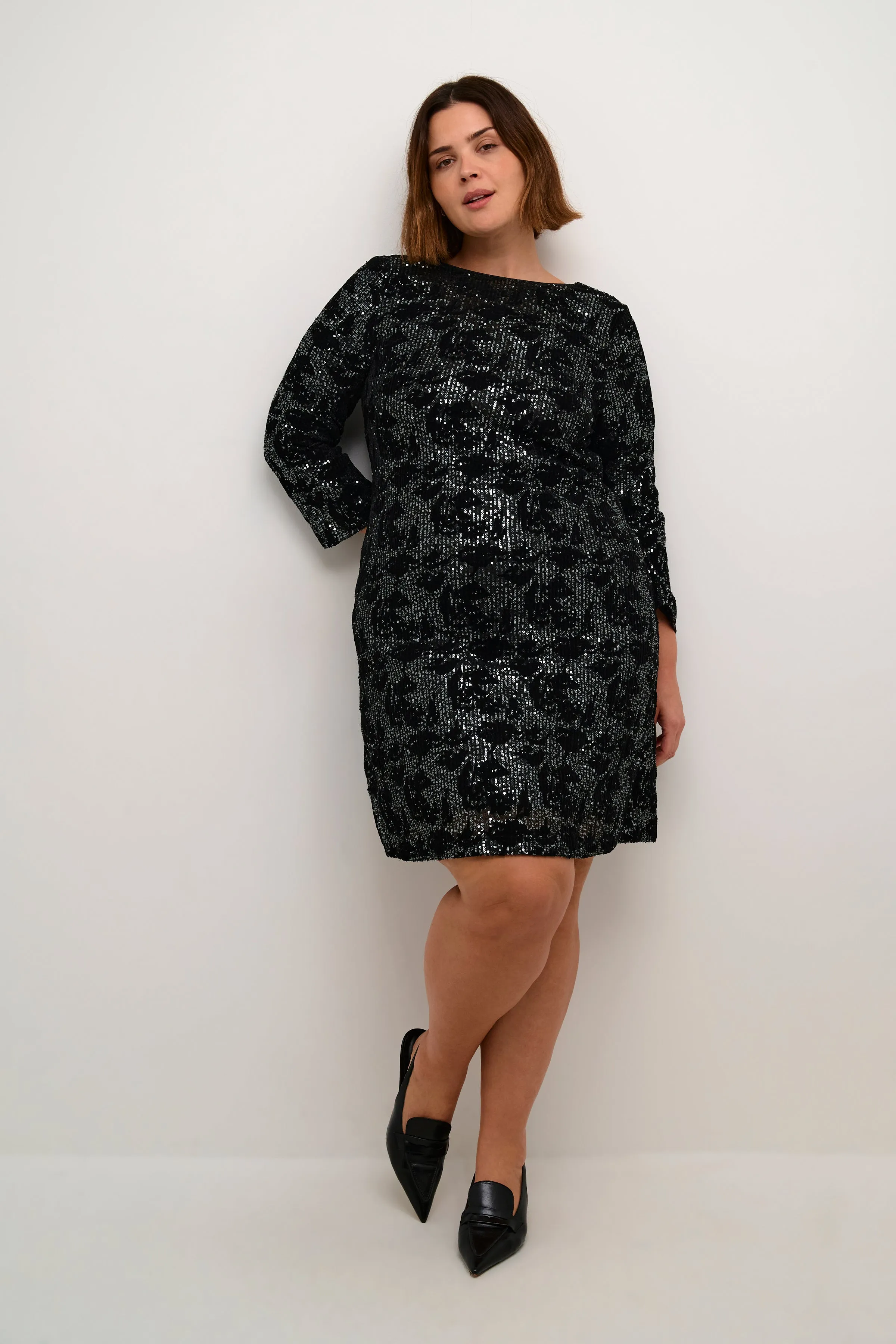 Kaffe Curve Brit Sequin Dress in Black