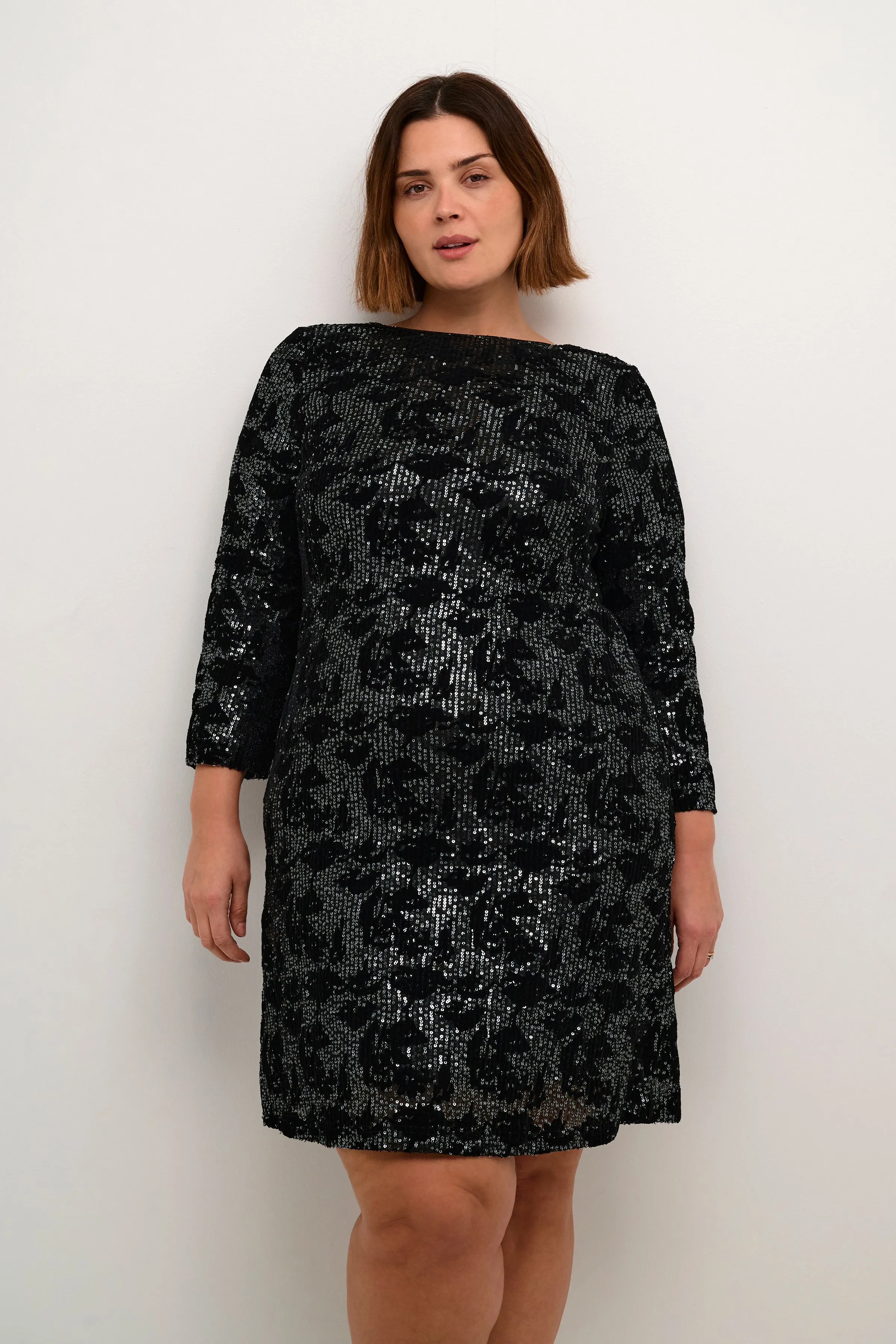 Kaffe Curve Brit Sequin Dress in Black