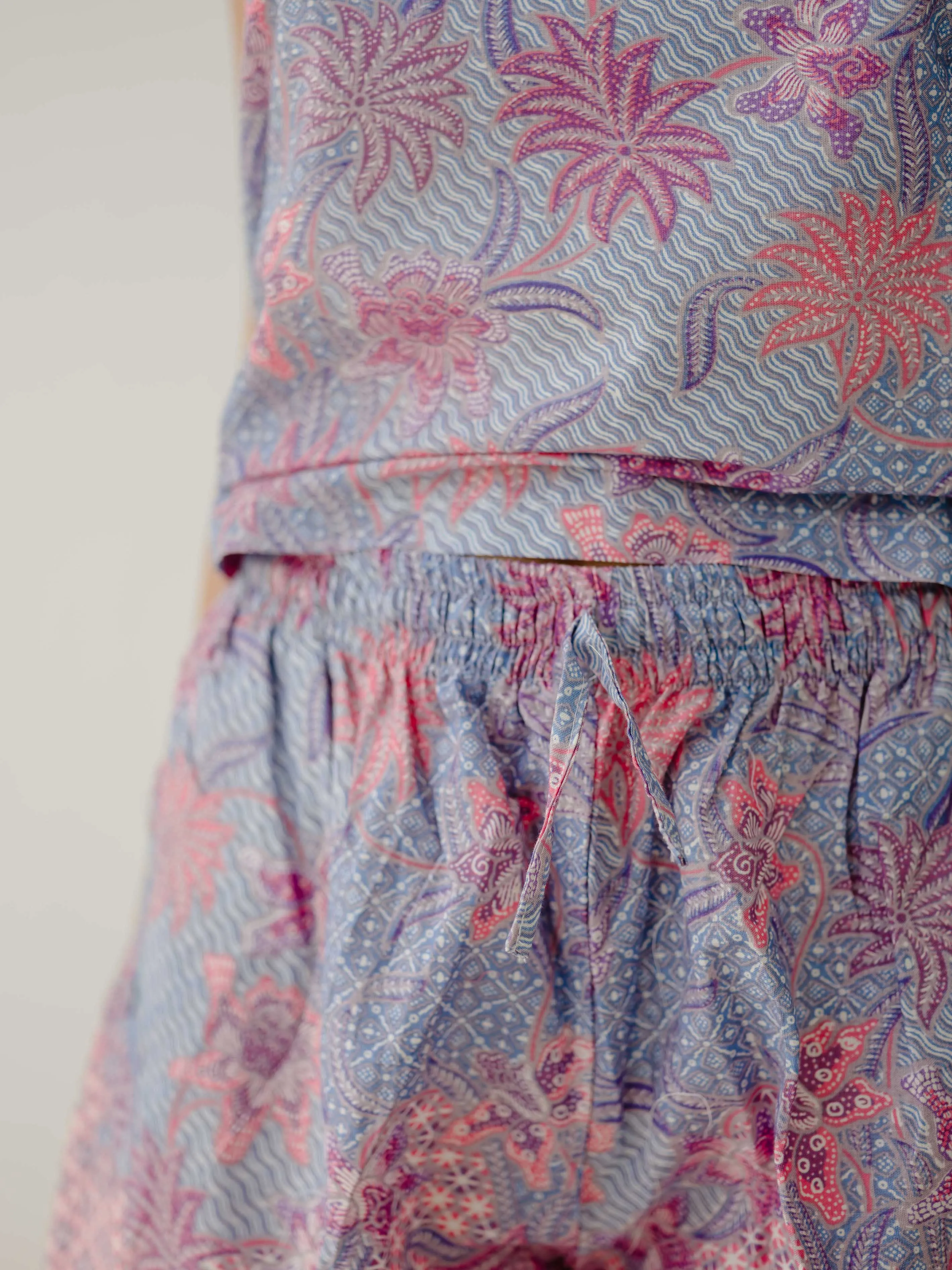 Kinta Shell Batik Shorts