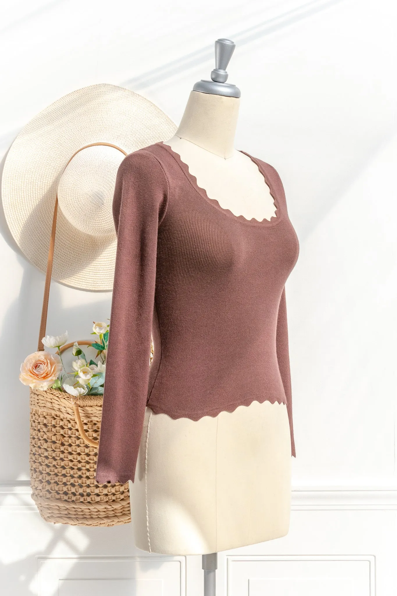 Layla Scalloped Knit Top - Brown