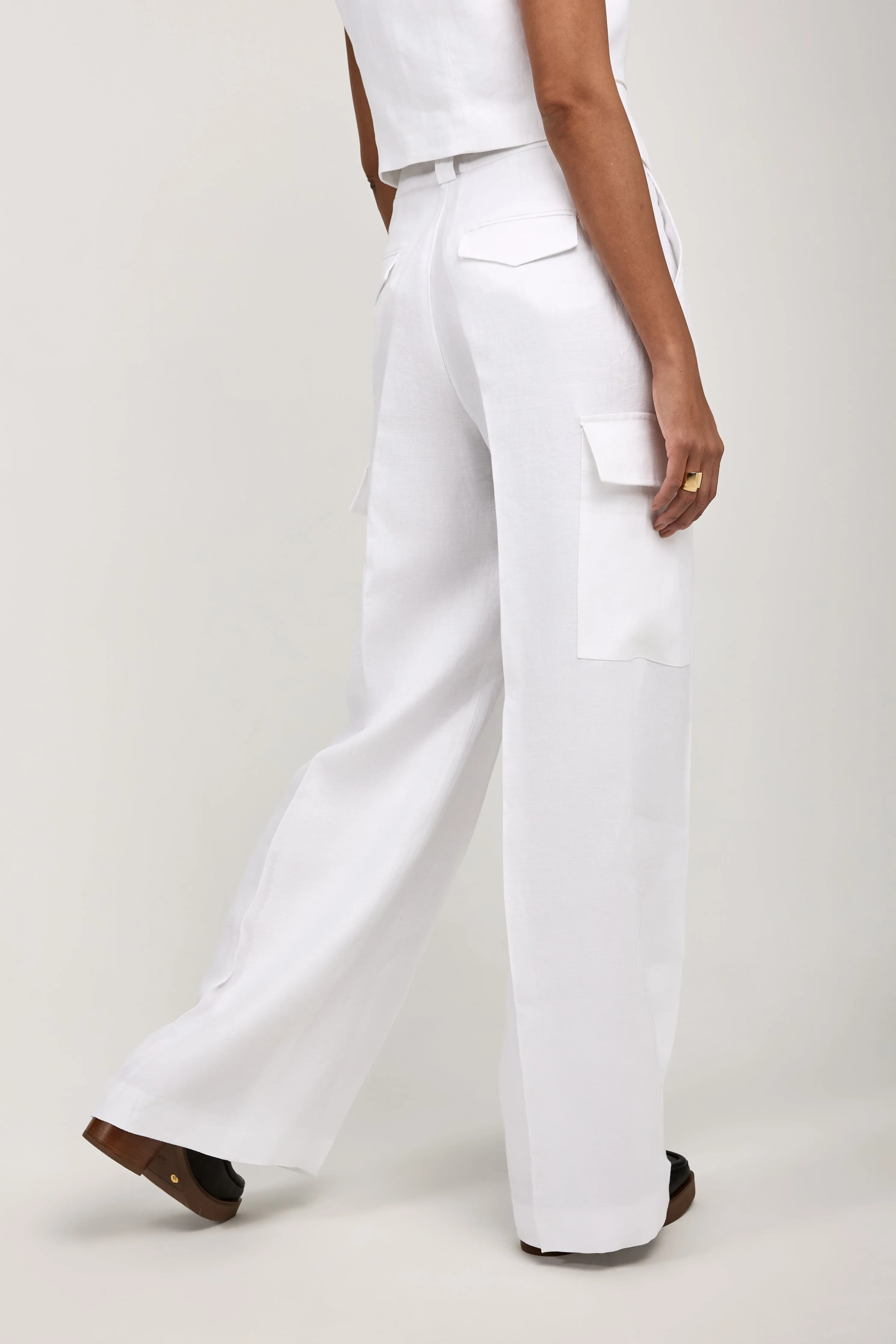 Linen Gabardine Cargo Pant in Pure White