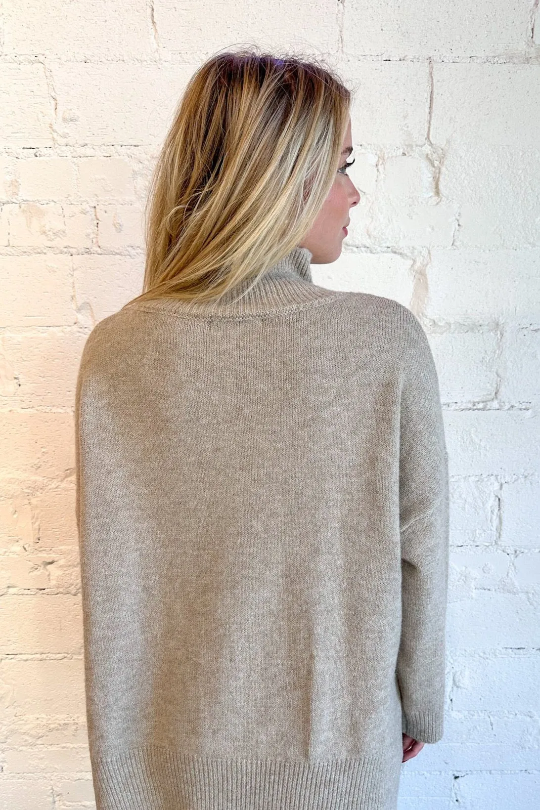 Snug Style Knit Top